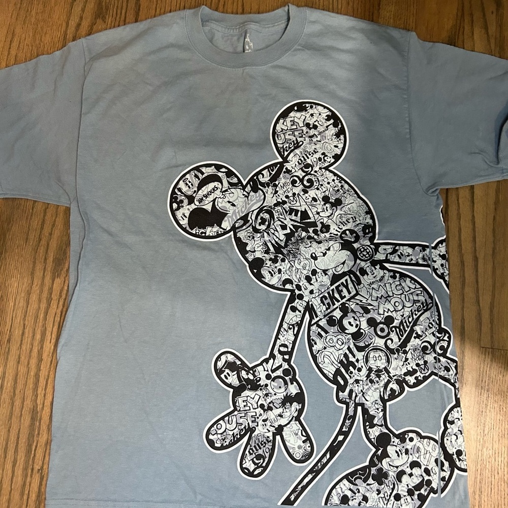 Disneyland Walt Disney World by Hanes Mickey T-shirt with wraparound image